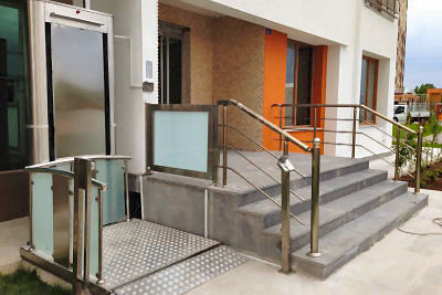 engelli asansör çeşitleri, engelli açık tip asansörü