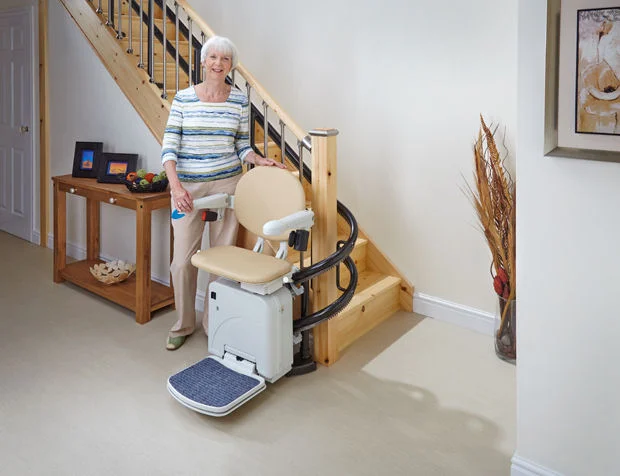 koltuk asansörü, koltuklu asansör, oturaklı asansör