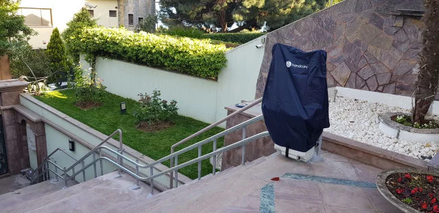 dış mekan merdiven asansörü